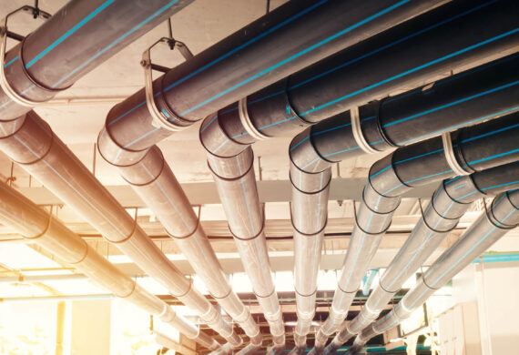 Pipework services and maintenance for overhead pipes