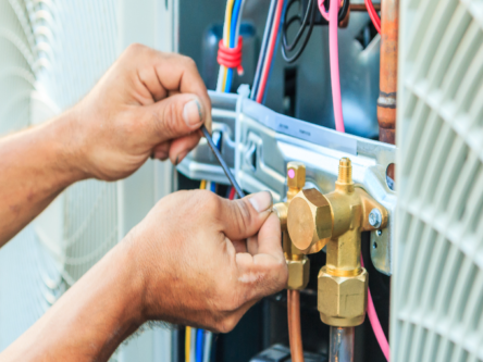 Air conditioning regulations: why professional assistance is a must